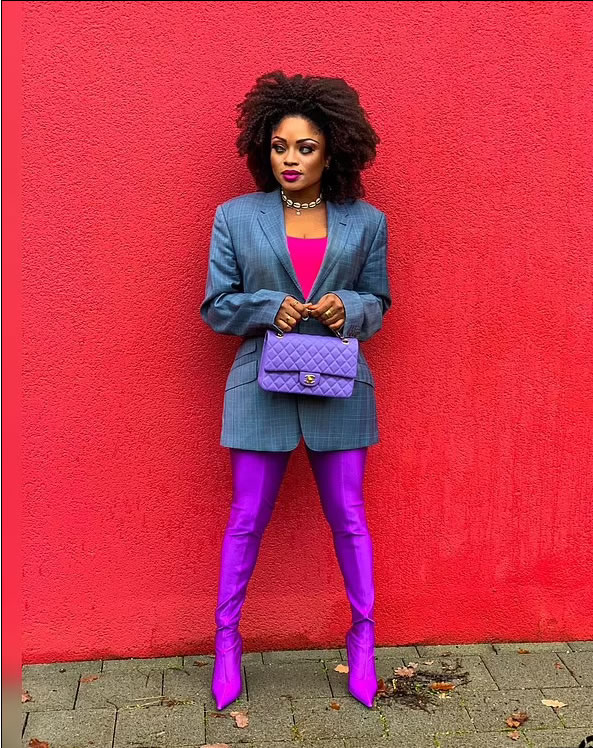 Screenshot 2021-12-18 at 12-59-36 Fashion influencer quits job to showcase £100,000 wardrobe